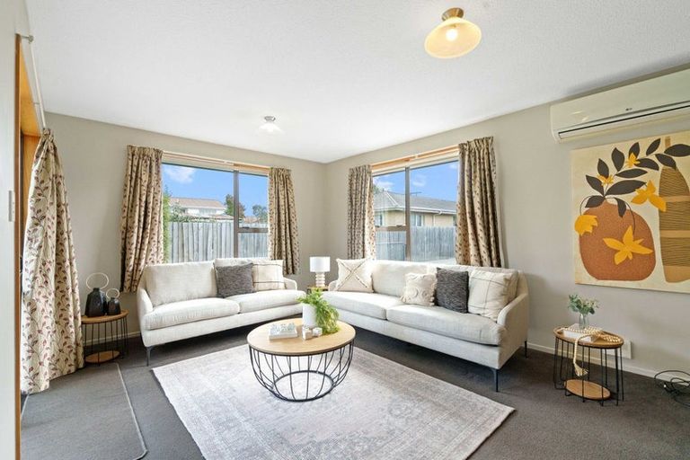 Photo of property in 2/19 Cunningham Place, Halswell, Christchurch, 8025