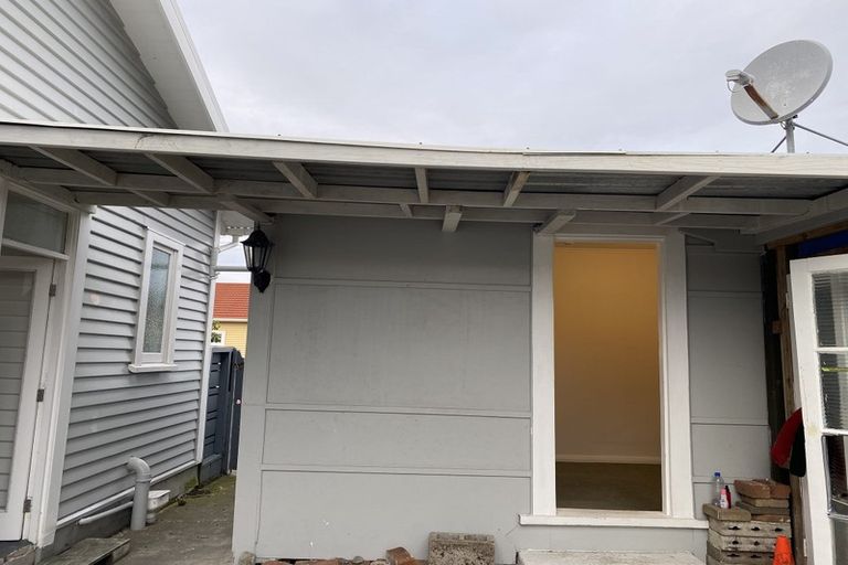 Photo of property in 158 Rongotai Road, Kilbirnie, Wellington, 6022