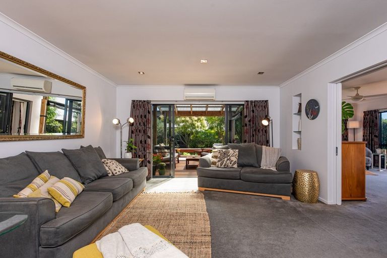 Photo of property in 11 Port Lane, Whitby, Porirua, 5024