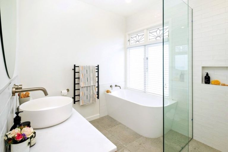 Photo of property in 51 Te Mata Road, Havelock North, 4130