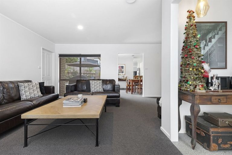 Photo of property in 76 West Street, Pukekohe, 2120