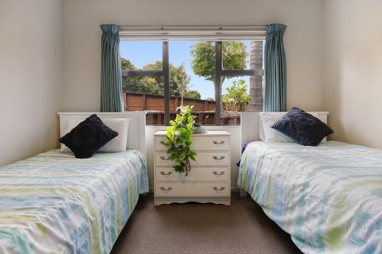 Photo of property in 2 Rochdale Close, Bethlehem, Tauranga, 3110