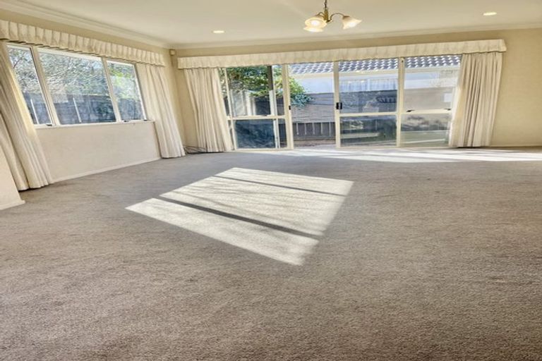 Photo of property in 63 Ngatai Road, Otumoetai, Tauranga, 3110