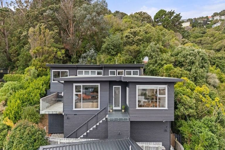 Photo of property in 11 Cavendish Square, Strathmore Park, Wellington, 6022