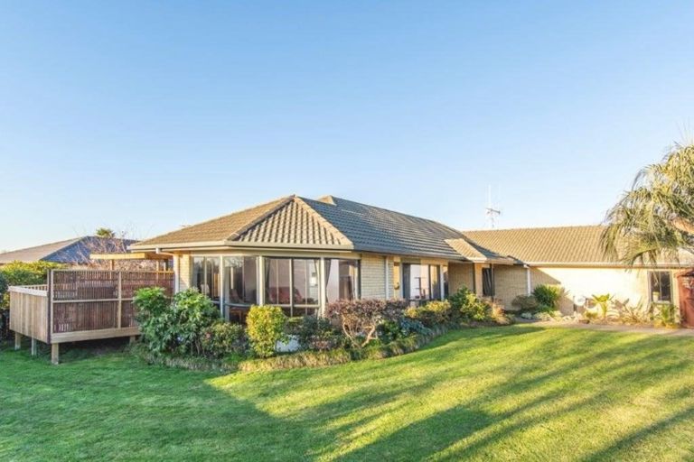 Photo of property in 1 Kochia Avenue, Pyes Pa, Tauranga, 3112