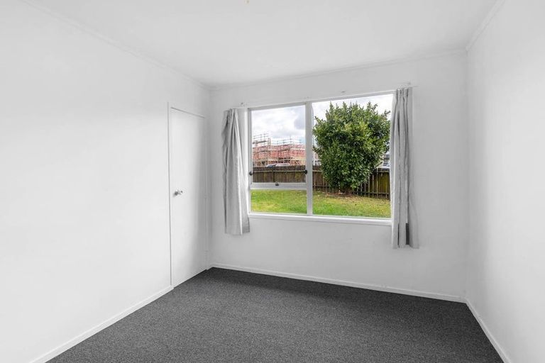 Photo of property in 49 Hyperion Drive, Randwick Park, Auckland, 2105