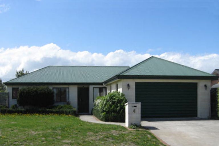 Photo of property in 4 Cezanne Grove, Rolleston, 7614