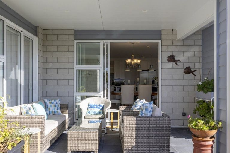 Photo of property in 13 Tuhua Close, Wharewaka, Taupo, 3330