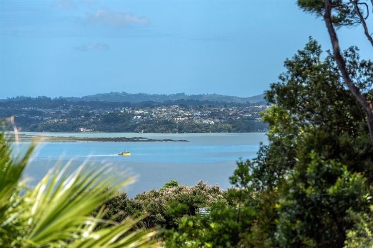 Photo of property in 134i Rangatira Road, Beach Haven, Auckland, 0626