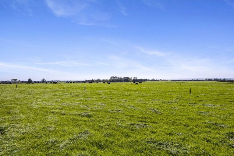 Photo of property in 50 Johnston Street, Brixton, Waitara, 4382