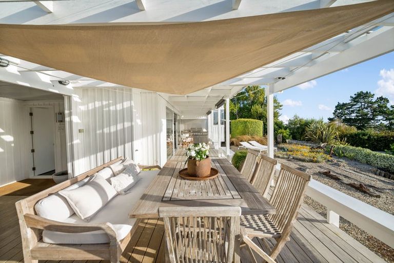 Photo of property in 24 Austin Road, Greenhithe, Auckland, 0632