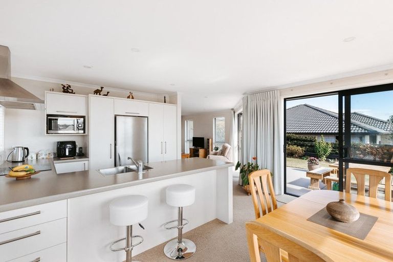 Photo of property in 11 Vista Close, Omokoroa, 3114