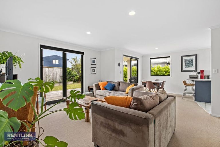 Photo of property in 15 Santa Barbara Drive, Papamoa Beach, Papamoa, 3118