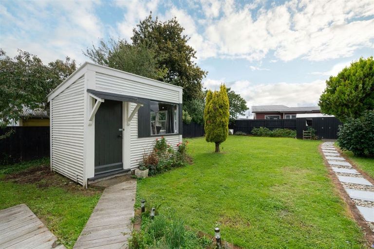 Photo of property in 25 Liverpool Street, Levin, 5510