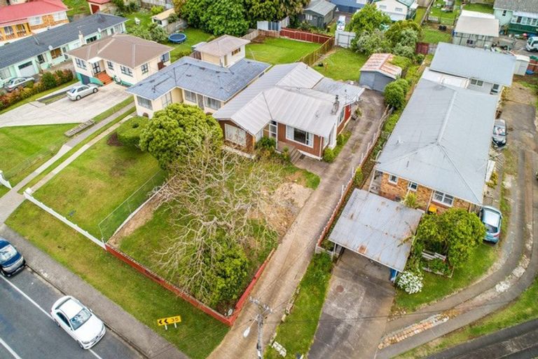 Photo of property in 38 Mckean Avenue, Manurewa, Auckland, 2102