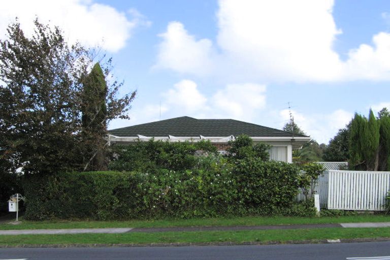 Photo of property in 1/1 Meadway, Sunnyhills, Auckland, 2010