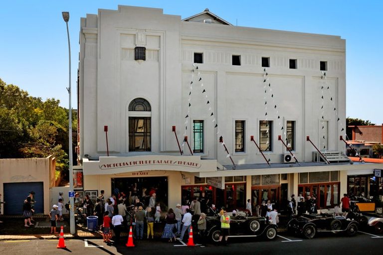 Photo of property in 19 Saint Leonards Road, Devonport, Auckland, 0624