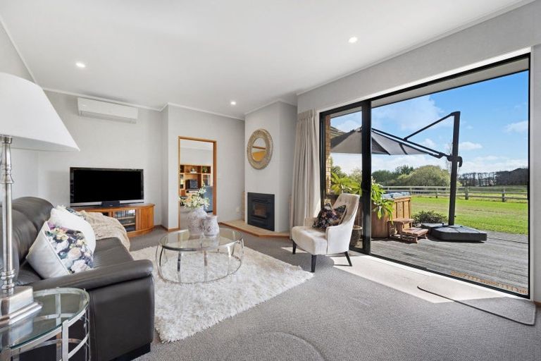 Photo of property in 30 Clifton Road, Whitford, Howick, 2571