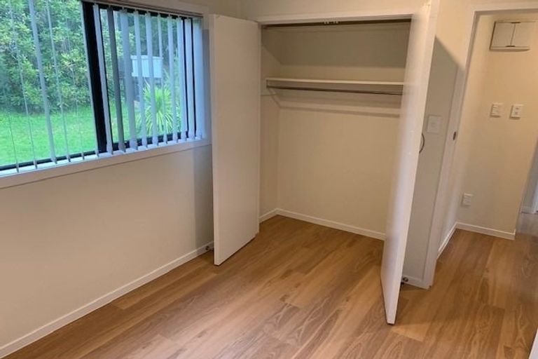 Photo of property in 1/29 Camelot Place, Glenfield, Auckland, 0629