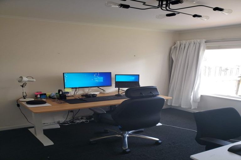 Photo of property in 2/1a Wade Avenue, Onehunga, Auckland, 1061