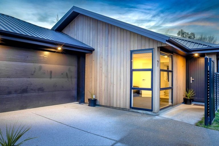 Photo of property in 7 Patton Place, Arrowtown, 9302