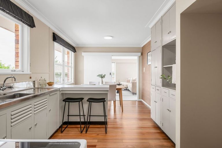 Photo of property in 53 Newcastle Road, Dinsdale, Hamilton, 3204