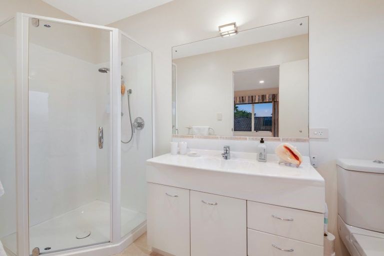 Photo of property in 14c Stanmore Bay Road, Stanmore Bay, Whangaparaoa, 0932