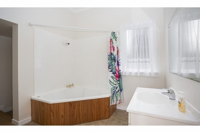 Photo of property in 43 Janet Street, Appleby, Invercargill, 9812