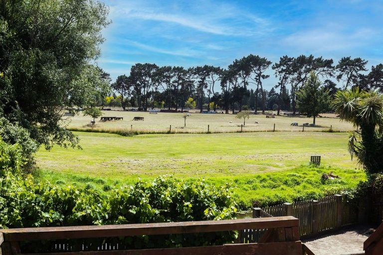 Photo of property in 36 Warren Crescent, Hillmorton, Christchurch, 8025