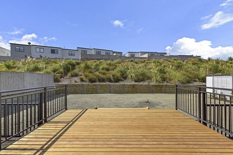 Photo of property in 77 Calluna Crescent, Totara Heights, Auckland, 2105