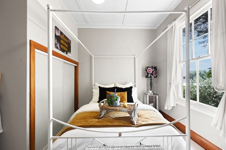 Photo of property in 106 Forest Lake Road, Forest Lake, Hamilton, 3200