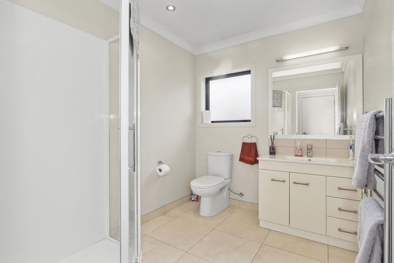 Photo of property in 7 Vela Place, Clarks Beach, 2122