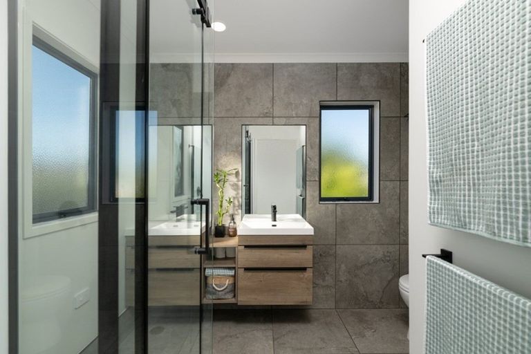 Photo of property in 51b Meadowland Street, Matua, Tauranga, 3110