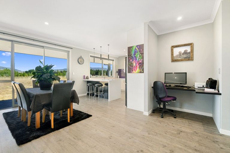 Photo of property in 390a Letts Gully Road, Letts Gully, Alexandra, 9393