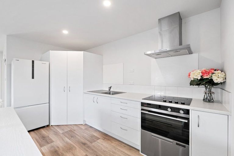 Photo of property in 11 Kamahi Crescent, Papamoa Beach, Papamoa, 3118