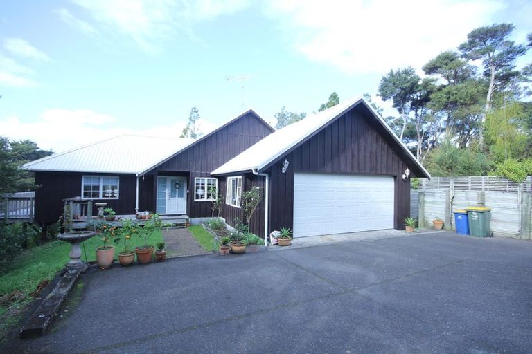 Photo of property in 25 Hobson Road, Lucas Heights, Auckland, 0632