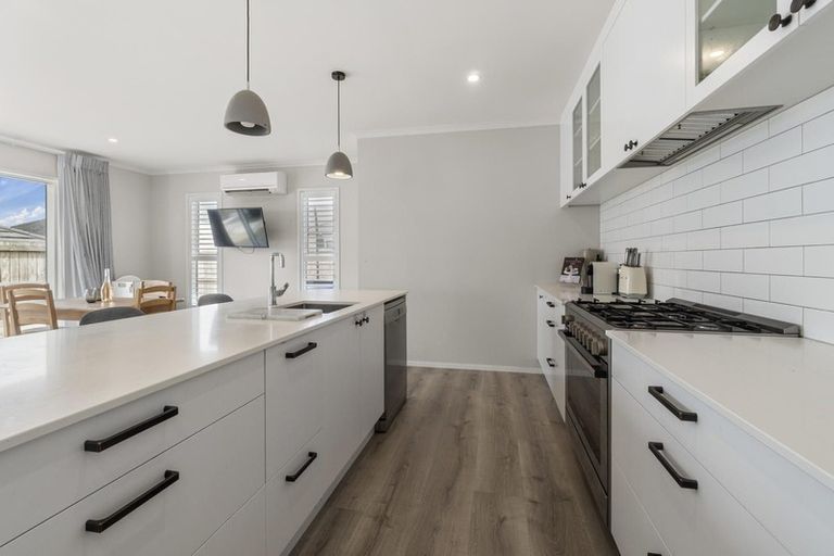 Photo of property in 20 Nellie Drive, Kumeu, 0810