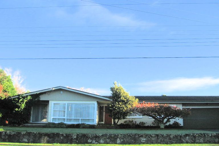Photo of property in 33 Gray Avenue, Paraparaumu Beach, Paraparaumu, 5032