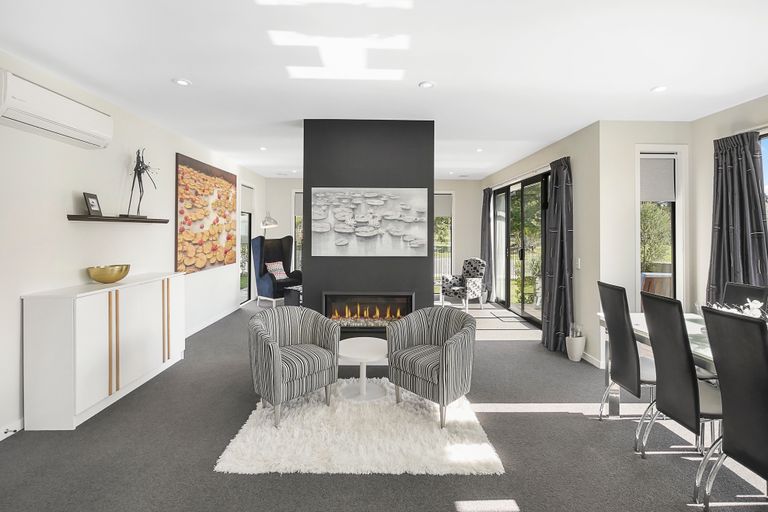 Photo of property in 292 West Belt, Rangiora, 7400