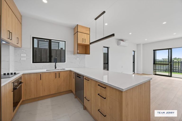 Photo of property in 49 Auranga Drive, Karaka, Papakura, 2113