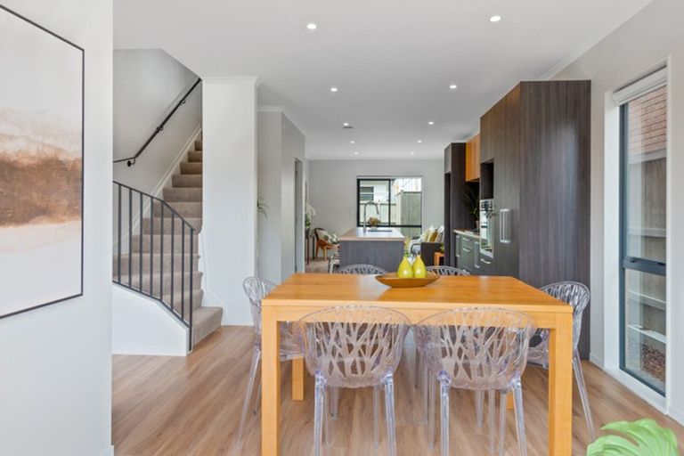 Photo of property in 56 Pepene Avenue, Takanini, 2112