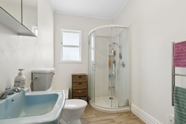 Photo of property in 5 Hadfield Terrace, Kelburn, Wellington, 6012