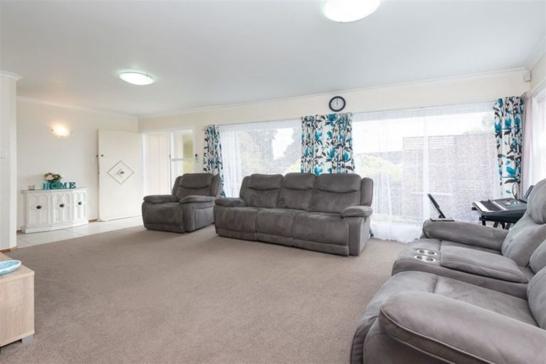 Photo of property in 104 Grande Vue Road, Hillpark, Auckland, 2102