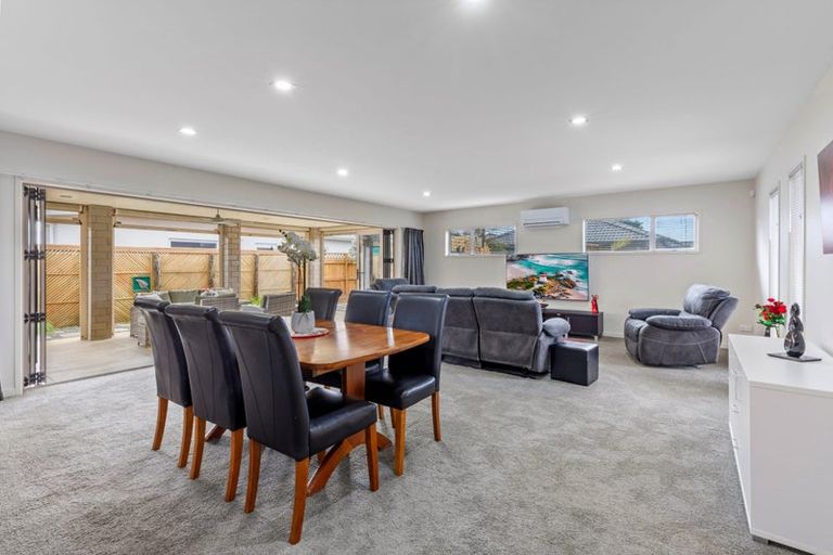 Photo of property in 6 Excelsa Place, Papamoa Beach, Papamoa, 3118