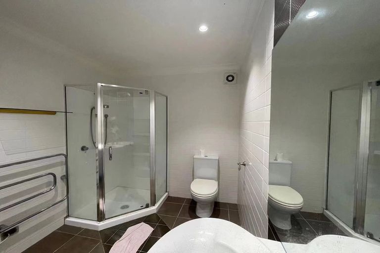 Photo of property in 38c Wicklam Lane, Greenhithe, Auckland, 0632