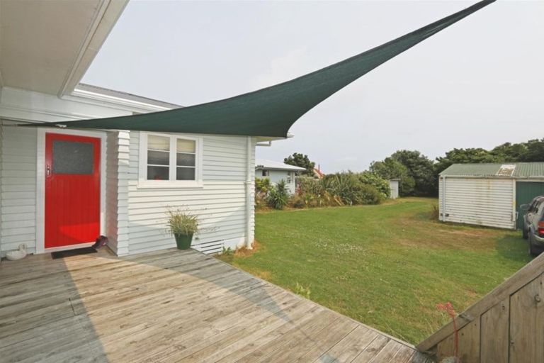 Photo of property in 88 Ihaia Road, Opunake, 4616