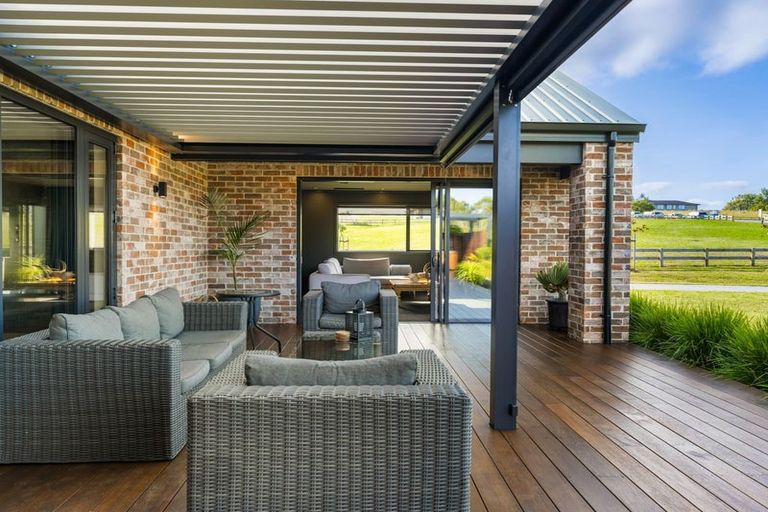 Photo of property in 8 Vinifera Lane, Te Kauwhata, 3782