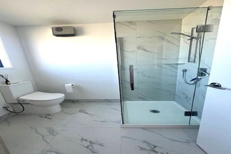 Photo of property in 2/7 Macky Street, Taita, Lower Hutt, 5011