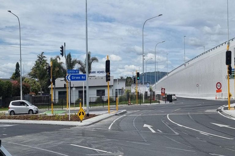 Photo of property in 8 Palliser Place, Mount Maunganui, 3116