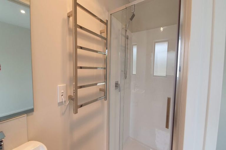 Photo of property in 2 Tika Street, Riccarton, Christchurch, 8041